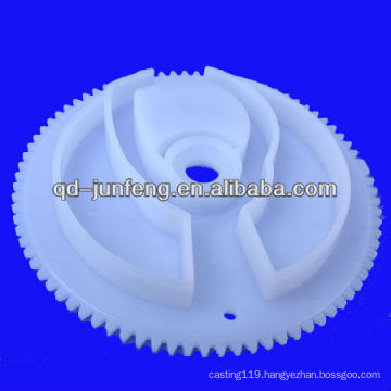 Small spur plastic gear